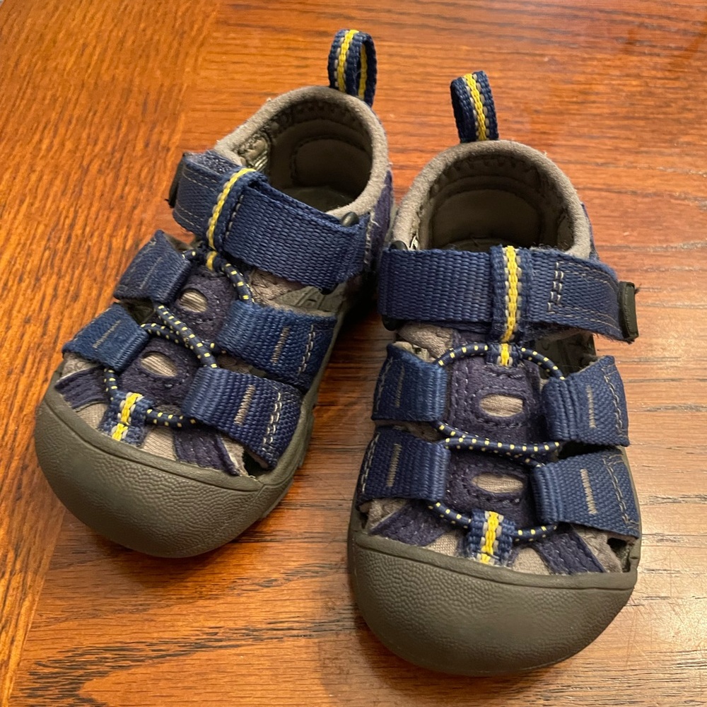 Toddler Keen Shoes